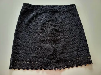 Jupe dentelle noire - 14 ans