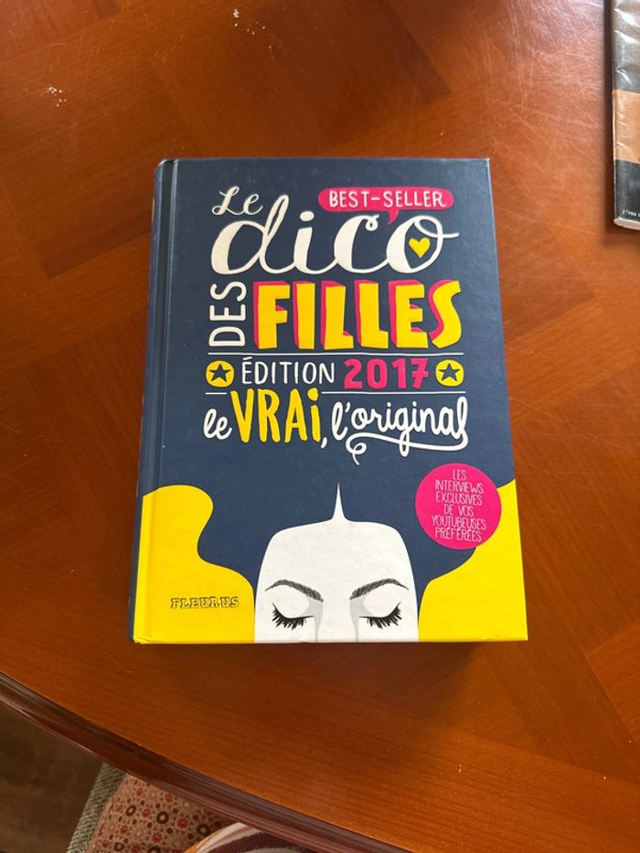 Livre le dico des filles, édition 2017, le vrai, l’original, Fleurus