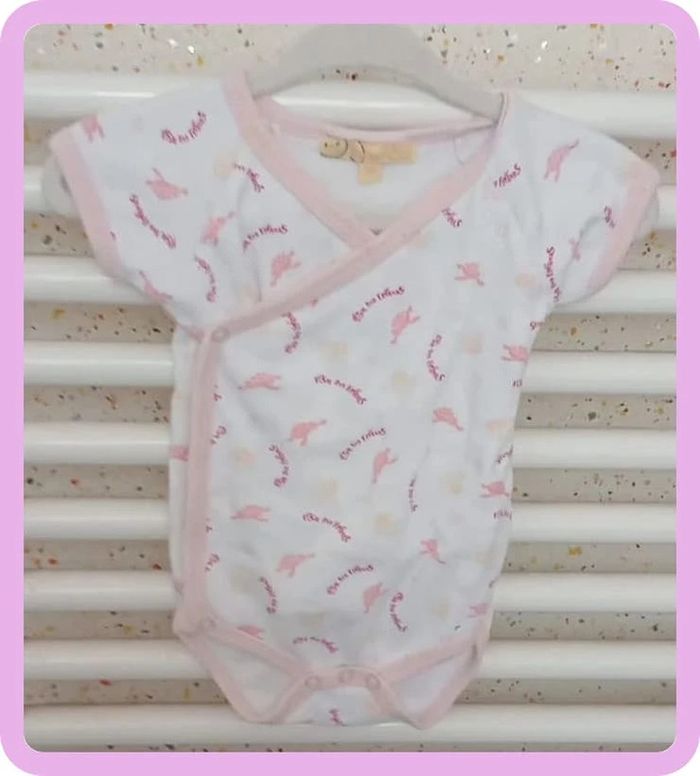 Body manche courte ouverture devant blanc rose motif tortue Tendrement Taille 3 mois - photo numéro 2