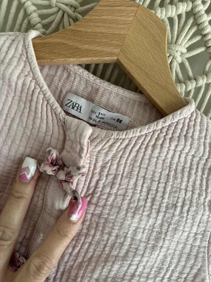 Blouse 1 an 1/2 Zara - photo numéro 3
