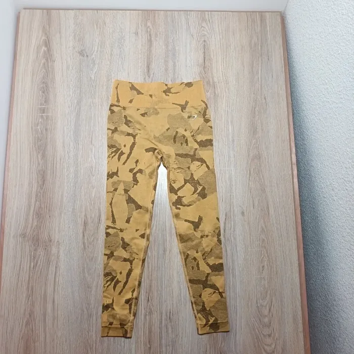 Legging gymshark femme L jaune camouflage