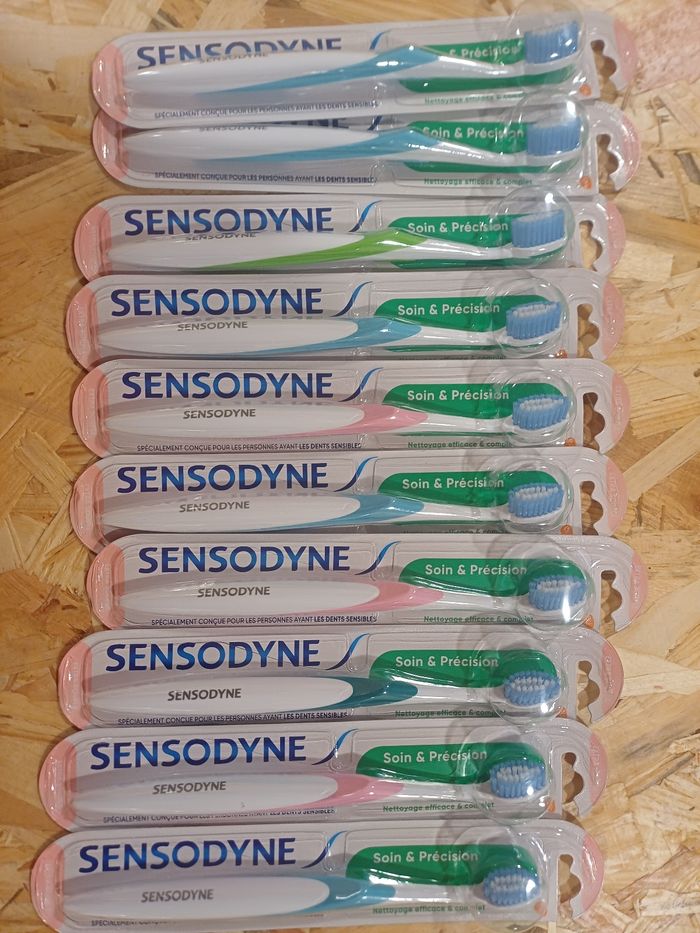 Brosse à dent sensodyne