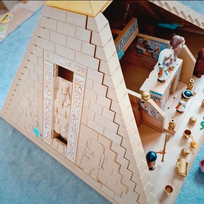 Pyramide et son sphinx - photo numéro 3