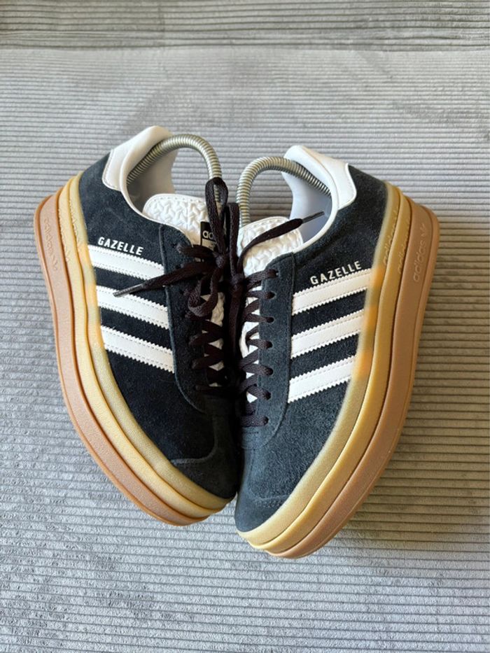 Chaussures adidas gazelle bold noires et blanches / taille 38
