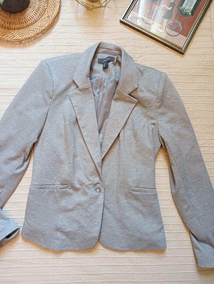 Magnifique veste tailleur/ blazer gris T38