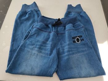 Jean avec ceinture élastique