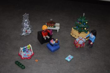 Playmobil, famille  qui  faite  Noël.