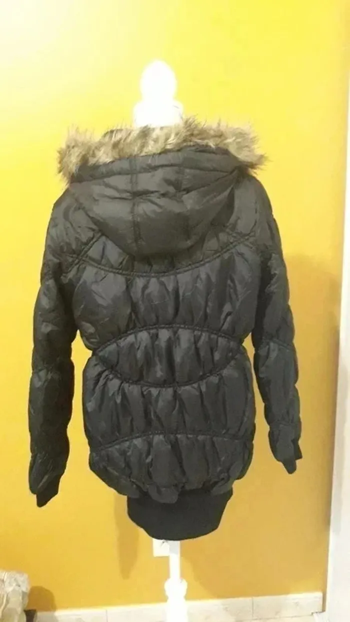 Doudoune noire neuve taille 36 mystic - photo numéro 4