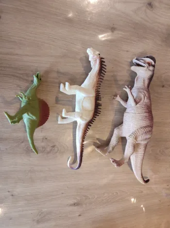 Lot de 3 dinosaures