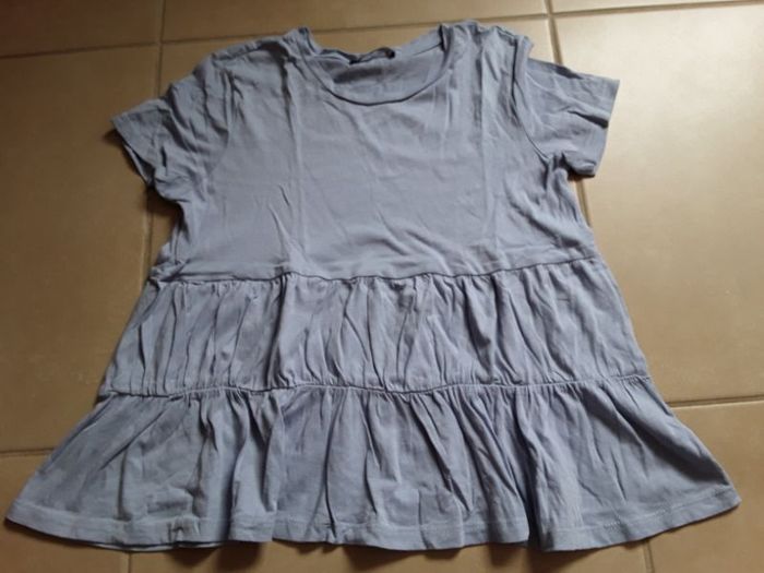 Top court et large bleu lavande femme en S ZARA TBE