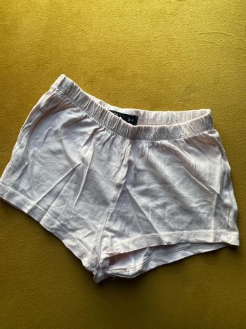 Short léger taille 3/4 ans