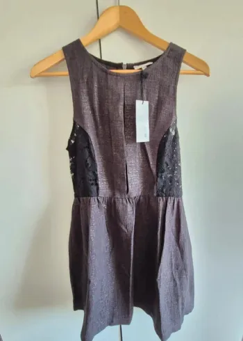 Robe classe BEL AIR neuve avec étiquette 
🌸 grise argenté avec dentelle