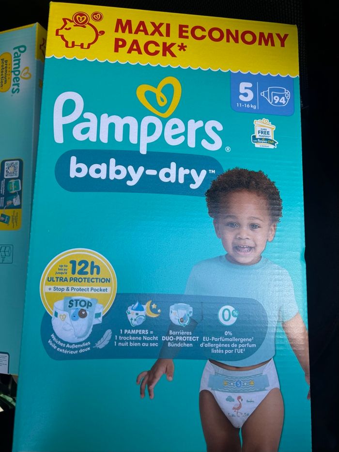 Couche Pampers taille 5