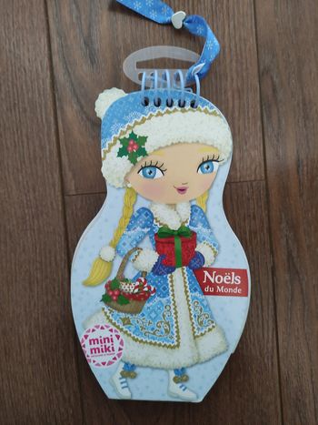 Mini miki Noëls du Monde
