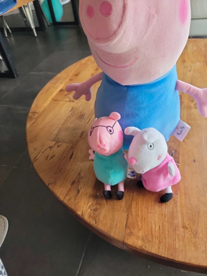 Lot peluches Peppa - photo numéro 2