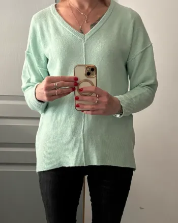 Jolie pull col V oversize La City 36/38 neuf