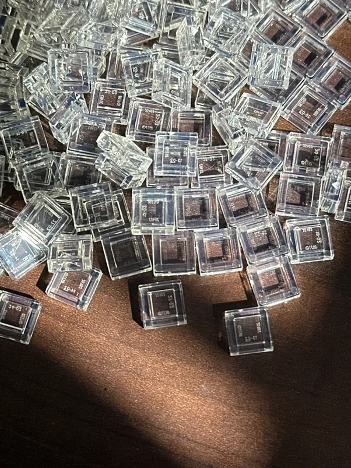 100 Tile Lego 1 x 1 ref 3070 Trans Clear - photo numéro 2