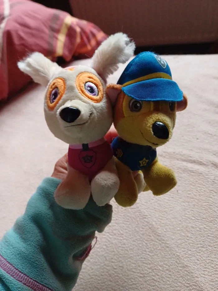 Lot 2 peluches pat patrouille