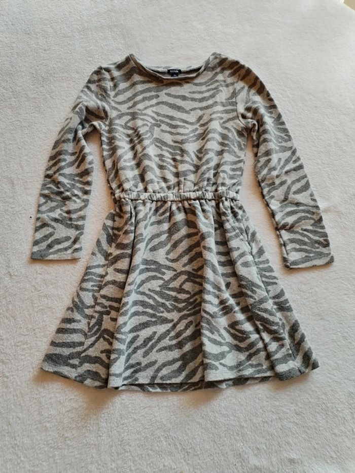 Robe zébrée Kiabi 8 ans