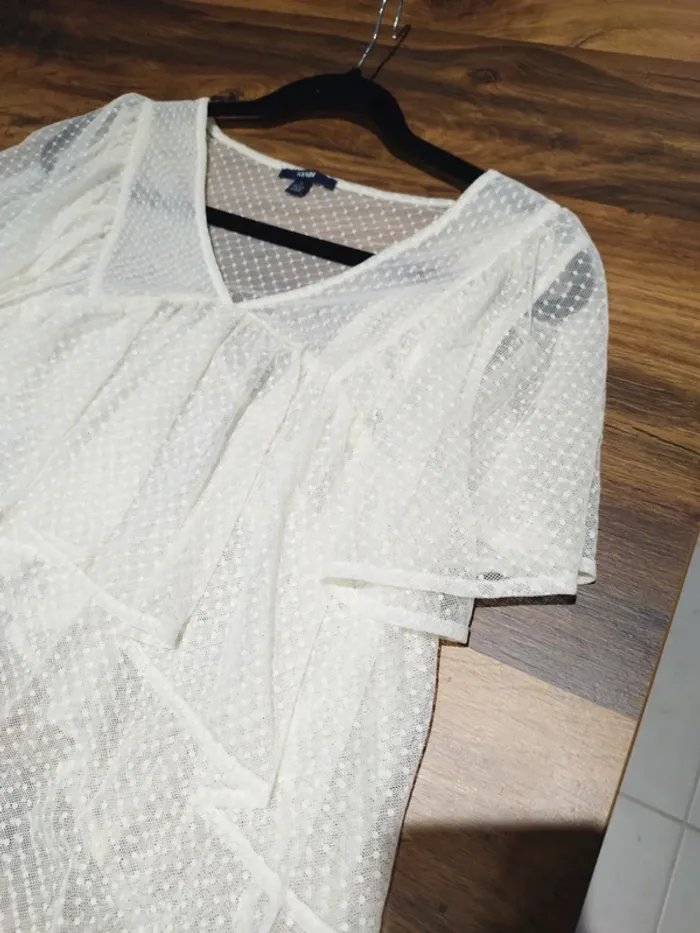 Blouse à volant écru "Kiabi" taille 34/36 - photo numéro 4