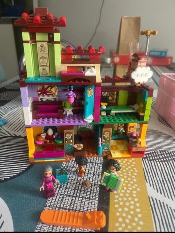 Lego maison Disney
