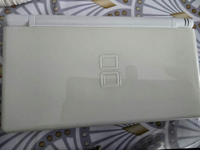 Nintendo ds lite blanche - photo numéro 3