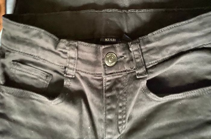 Lot 4 Pantalons/Jeans KIABI Enfant - Taille 10 Ans - photo numéro 8