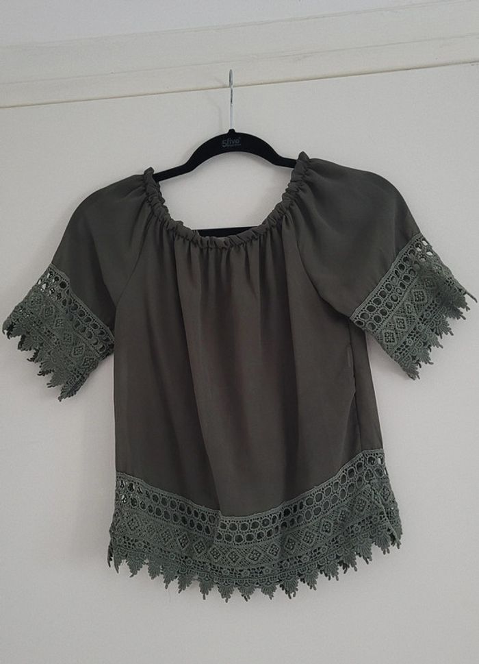 Top épaules dénudés - photo numéro 2