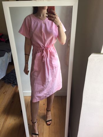 Robe rose pale à poches vintage