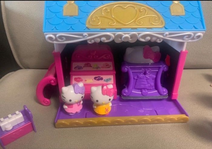 Hello Kitty