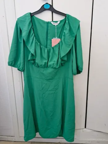 Robe neuve 44 Naf Naf valeur 50€