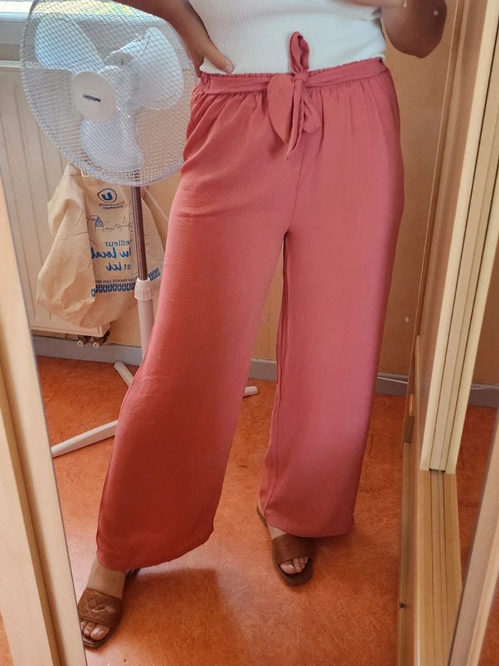 Pantalon à jambes larges / palazzo rose TU 36/40 - photo numéro 2