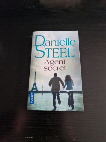 Livre agent secret Danielle steel