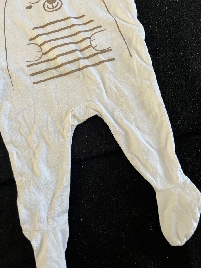 Pyjama 1 mois - photo numéro 2