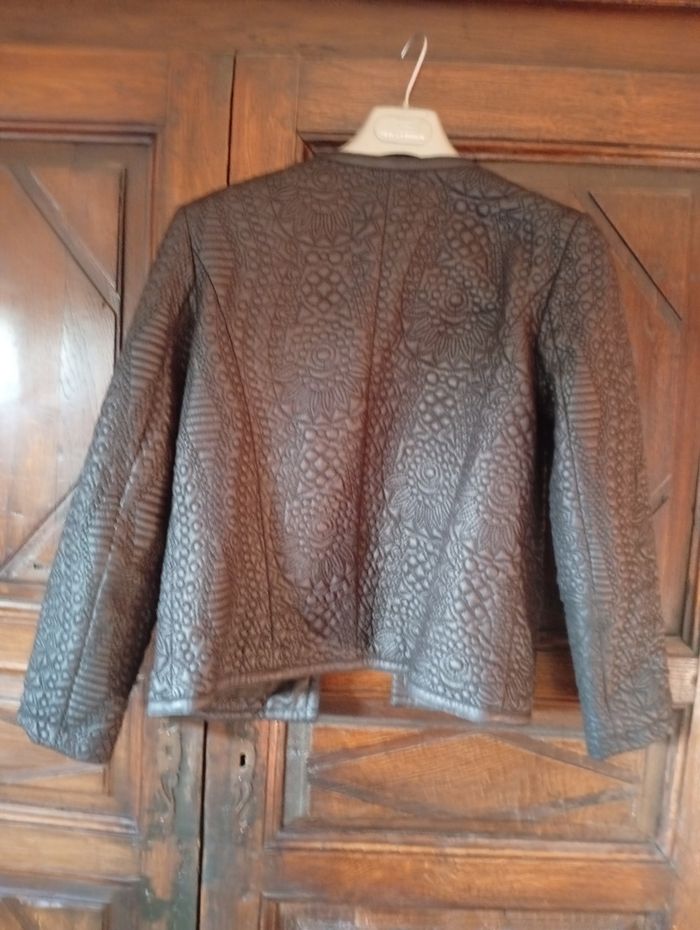Veste - photo numéro 2