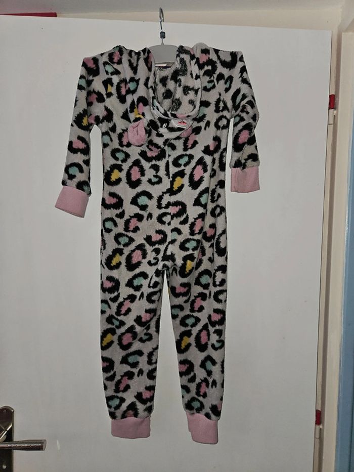 Pyjama/combinaison fille 5/6 ans - photo numéro 2