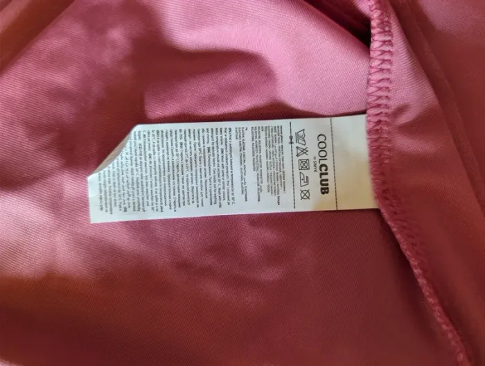 Robe fushia effet velours neuve 11ans - photo numéro 7