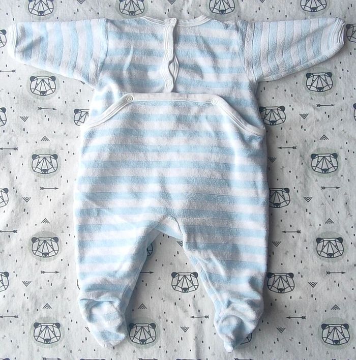 Lot de pyjamas taille 1 mois - photo numéro 16