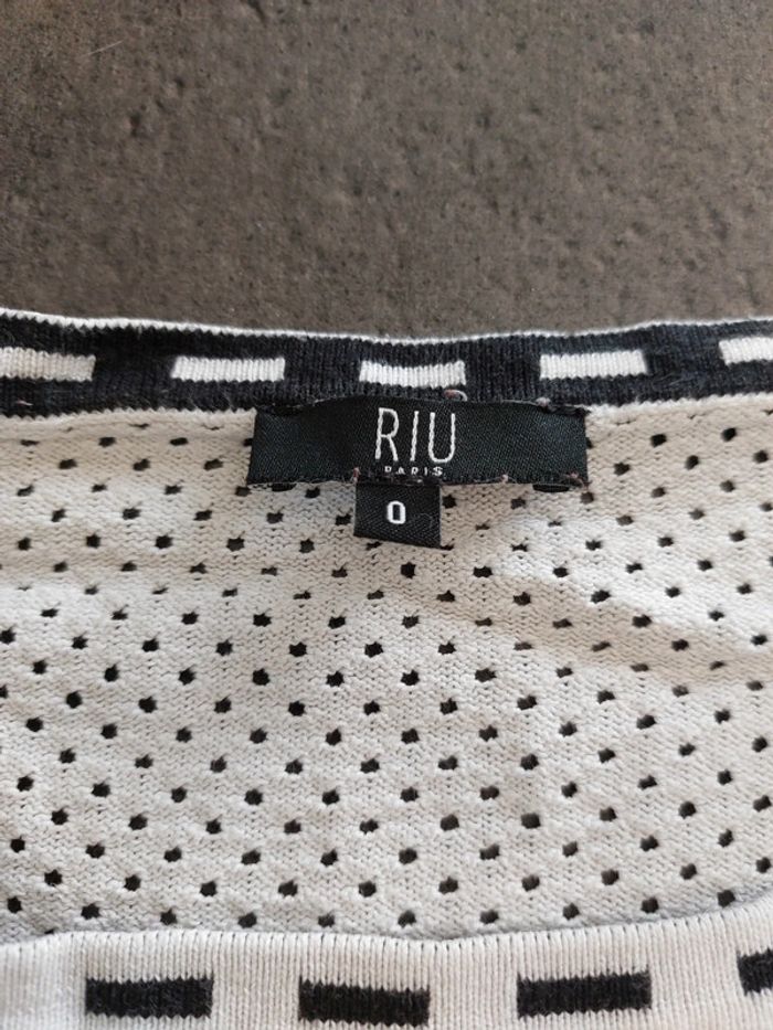 Jolie pull femme Jaqueline Riu T34-36 - photo numéro 3