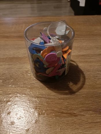 Activité créative sticker en mousse