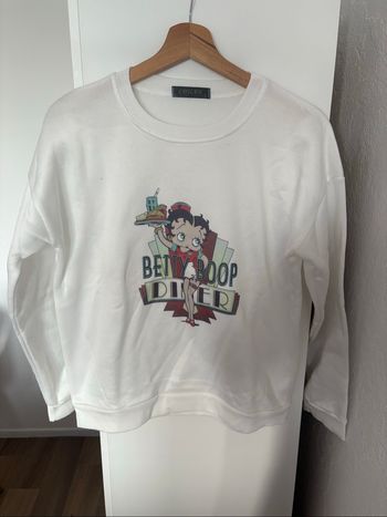 pull Betty boop