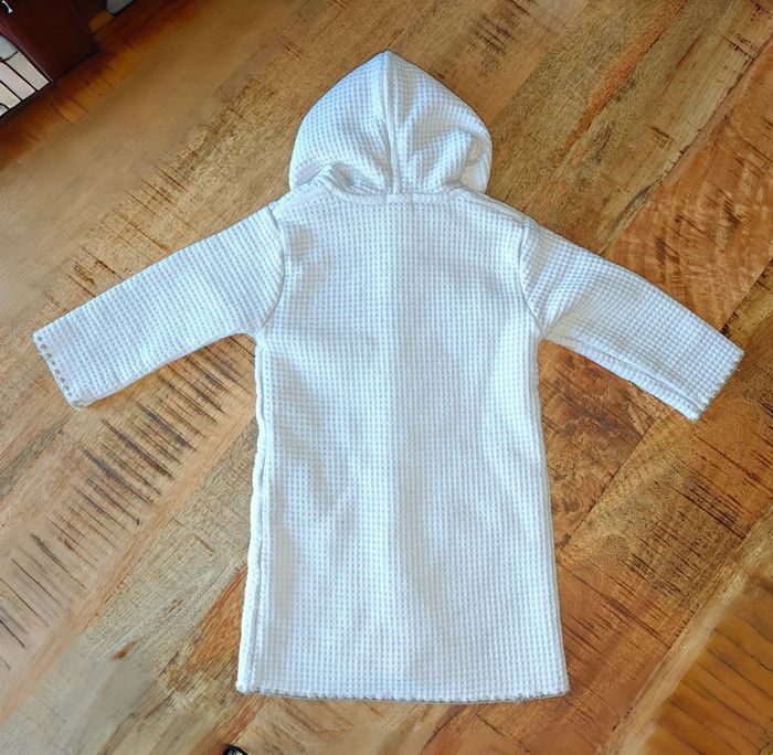 Magnifique peignoir en tissu éponge - nid d'abeille Obaibi 12/18 mois - photo numéro 2