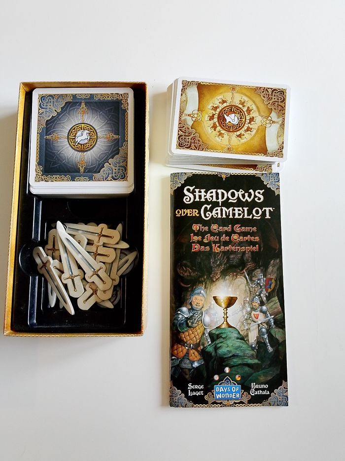 Shadows over camelot le jeu de cartes days of wonder complet - photo numéro 2