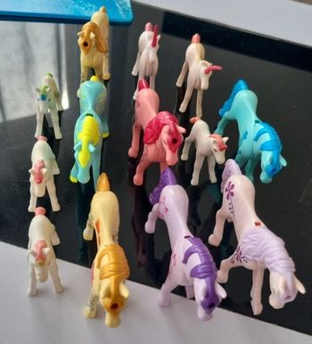 Lot 13 cheval poulain féerique playmobil