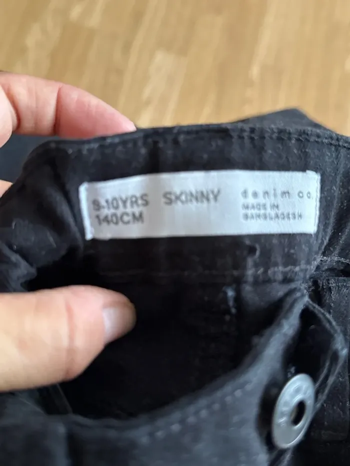 Lot de trois pantalon 6/8/10 ans - photo numéro 8