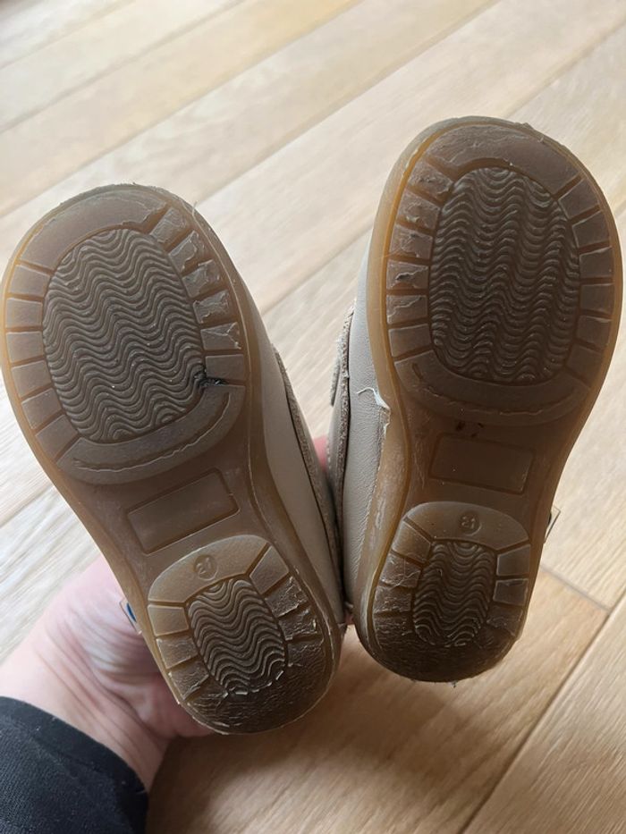 Mocassin taille 21 beige conguitos très bon état - photo numéro 3