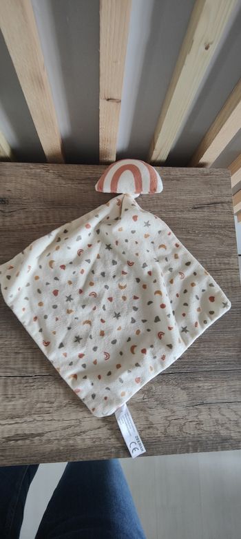 Doudou arc en ciel zeeman