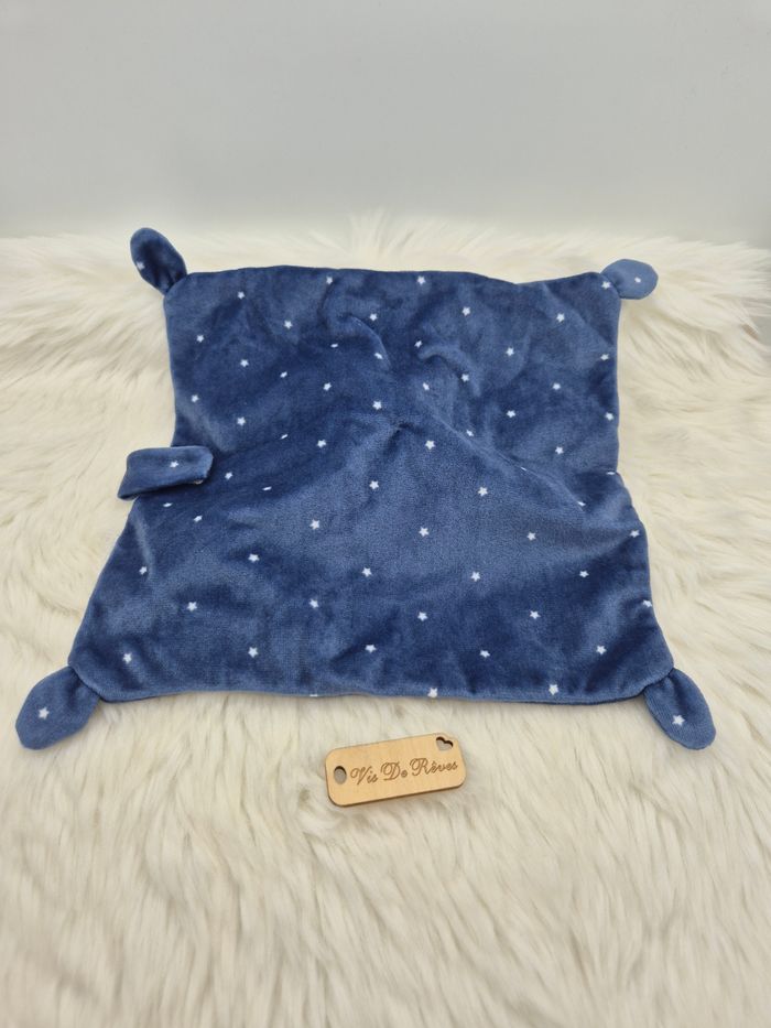 Lot de 2 Doudou peluche Musicale + Doudou plat carré lapin bleu Kiabi - photo numéro 4