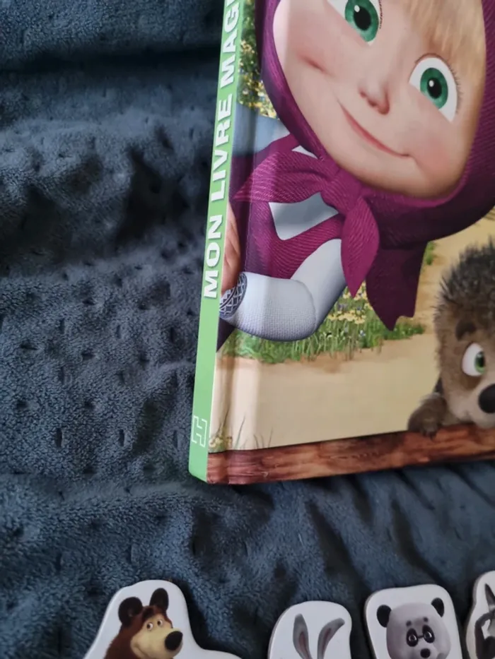 Livre "mon livre magnets" Masha et Michka - photo numéro 8