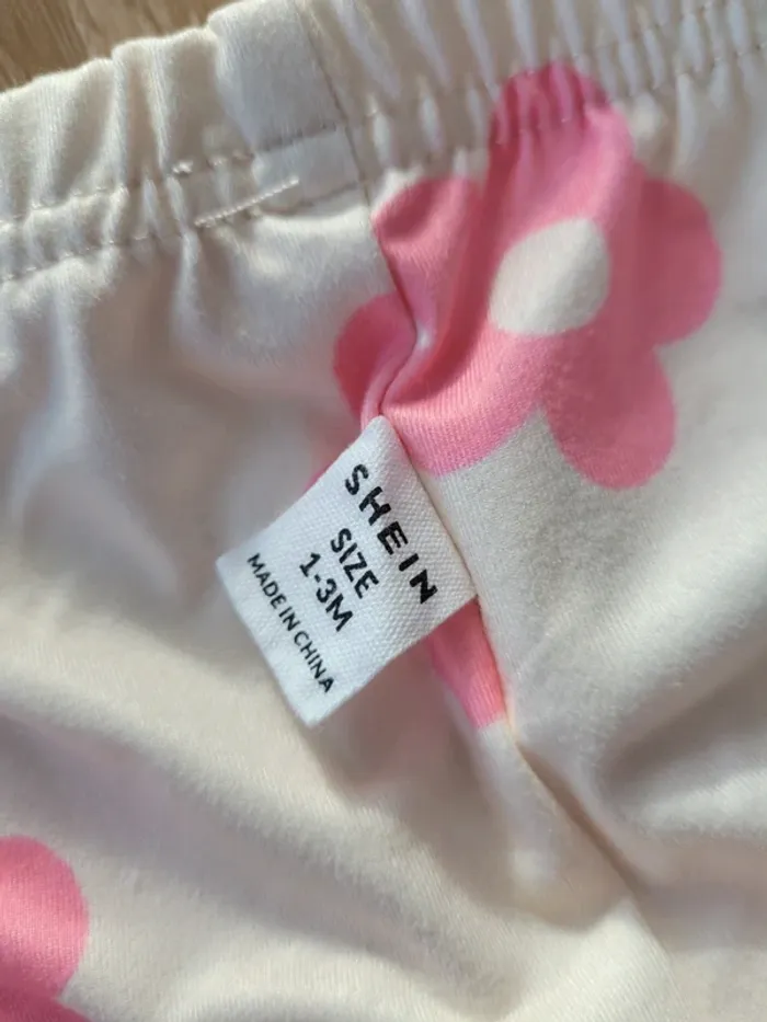 Legging Shein fleurs - photo numéro 3